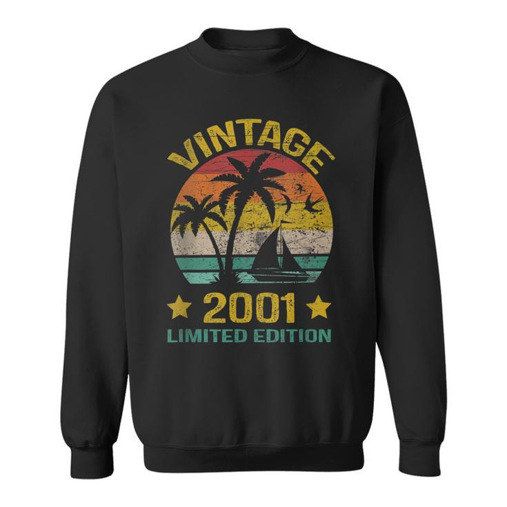 22 Years Old Vintage 2001 Limited Edition 22Nd Birthday Gift Sweatshirt