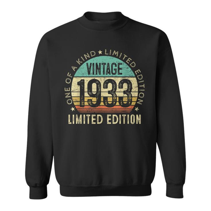 90 Year Old Gift Vintage 1933 90Th Birthday Gift Men Women V2 Sweatshirt