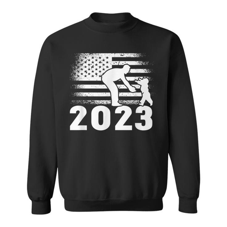 Best Dad 2023 Us Flag Patriot Father & Son Fathers Day  Sweatshirt