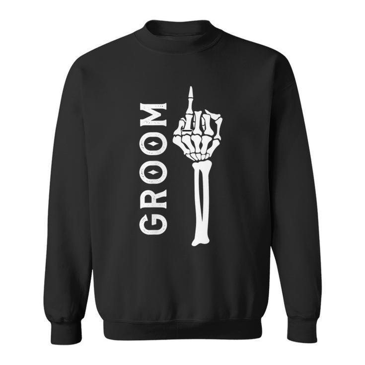 Groom Retro Skeleton Hand Gothic Bachelorette Party Sweatshirt