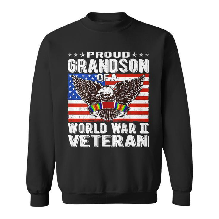 Proud Grandson Of A World War 2 Veteran - Patriotic Ww2 Gift  Men Women Sweatshirt Graphic Print Unisex