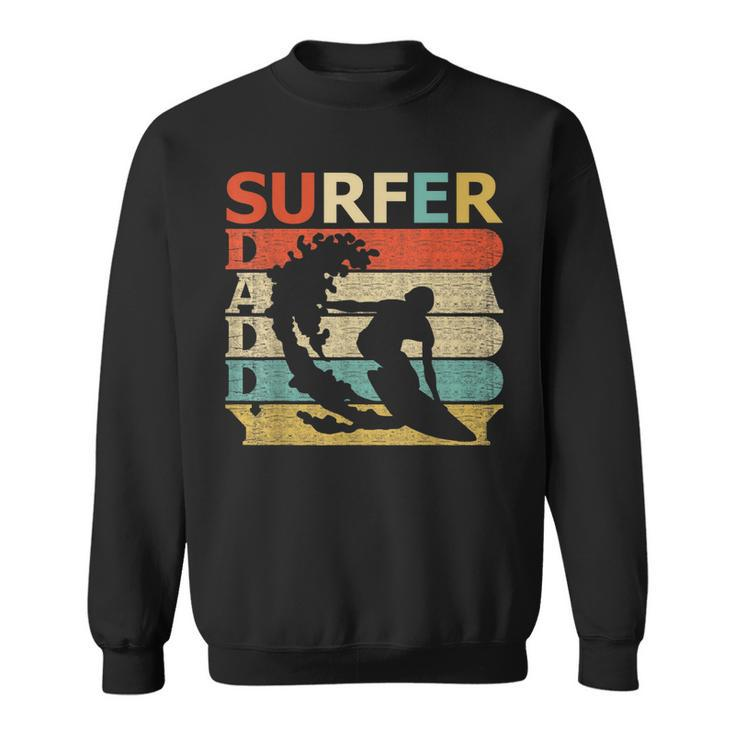 Retro Vintage Daddy Surfer  Funny Surfing Dad Gift Sweatshirt