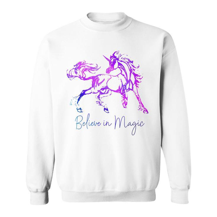 Believe In Magic Einhorn-Sweatshirt, Vintage-Fantasiekunst für Pferdefans