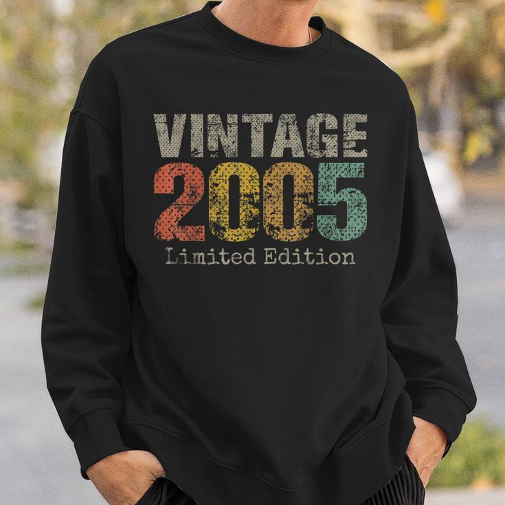 18 Year Old Gifts Vintage 2005 Limited Edition 18Th Birthday V2 Sweatshirt Gifts for Him