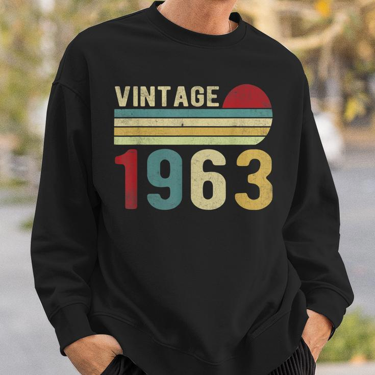 60 Year Old Gifts Vintage 1963 Made In 1963 60Th Birthday V3 Men Women Sweatshirt Graphic Print Unisex Gifts for Him