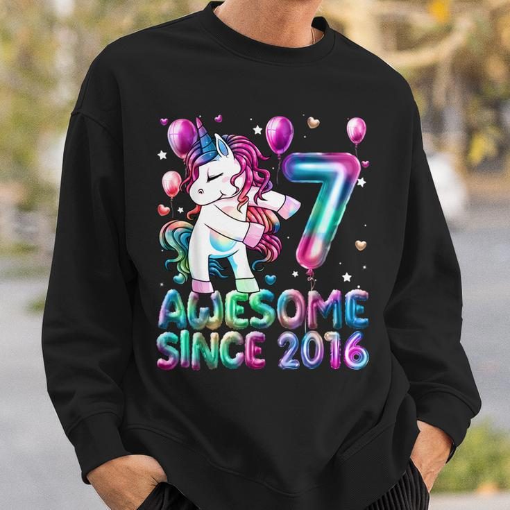 7 Years Old Unicorn Flossing 7Th Birthday Girl Unicorn Party Sweatshirt Gifts for Him