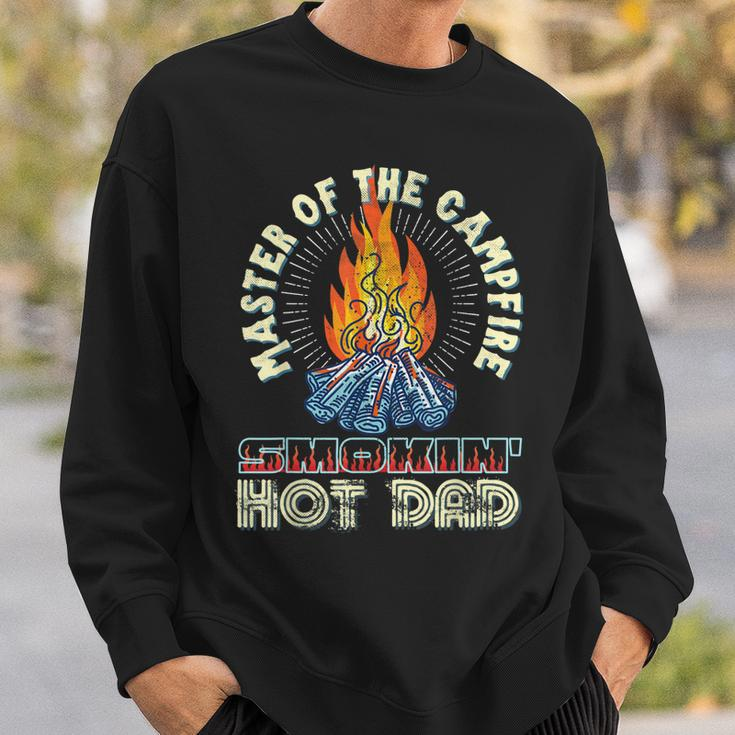 Campfire Master Smoking Hot Dadbod Vintage Distressed Retro Sweatshirt Gifts for Him