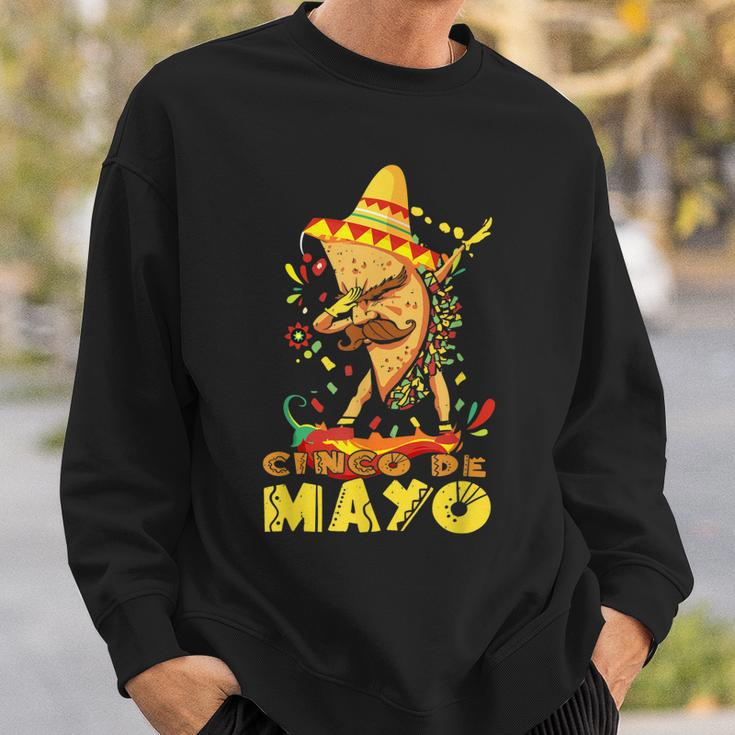 Dabbing Mexican Poncho Cinco De Mayo Taco Sombrero Funny Dab Sweatshirt Gifts for Him