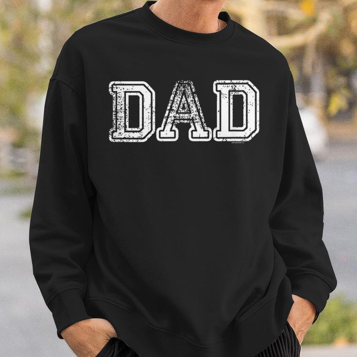 Dad Gifts For Dad | Vintage Dad | Gift Ideas Fathers Day Fun Sweatshirt Gifts for Him