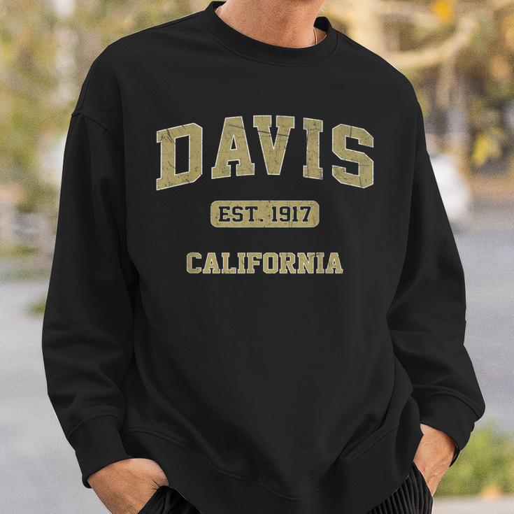 Davis California Ca Vintage State Athletic Style Sweatshirt Gifts for Him