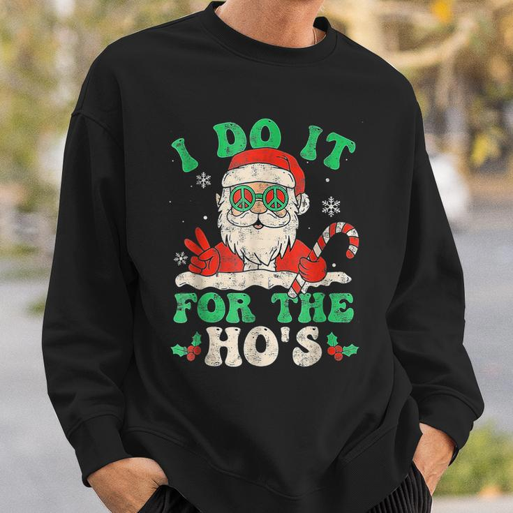Funny Santa I Do It All For The Hos Christmas Funny Xmas Men Women Sweatshirt Graphic Print Unisex Gifts for Him