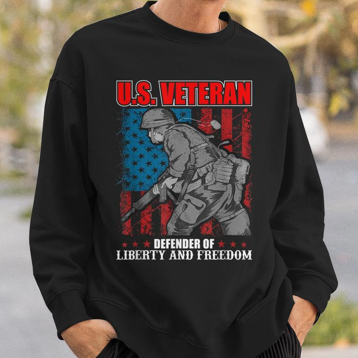 I Am A Dad Grandpa And A Veteran Nothing Scares Me Usa V4 Sweatshirt Gifts for Him