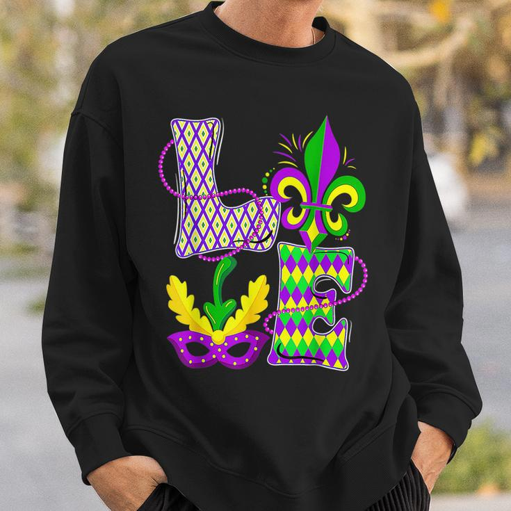 Love Mardi Gras Party Fat Tuesday Carnival Festival Sweatshirt Gifts for Him