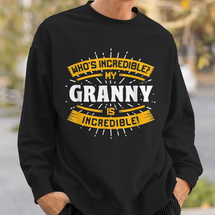 Meine Oma Ist Unglaublich Lustig Oma Humor Großmutter Familie Sweatshirt Geschenke für Ihn