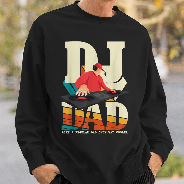 Mens Dj Dad Vintage Funny Beat Disc Jockey Fathers Day Mens Sweatshirt Gifts for Him