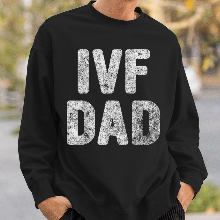 Mens Proud Ivf Dad Mens - Infertility Awareness Daddy Gift Sweatshirt Gifts for Him