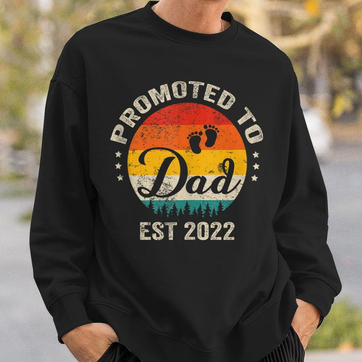 Promoted To Dad Est 2022 Vintage Sun Family Soon To Be Dad Sweatshirt Gifts for Him