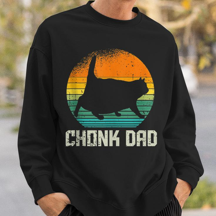Retro Vintage Style Funny Fat Daddy Cat Meme Chonk Cat Dad V2 Sweatshirt Gifts for Him