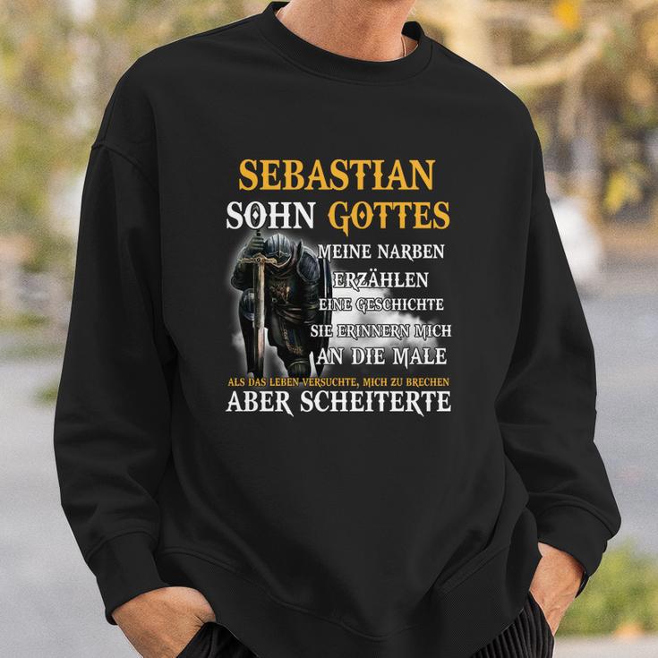 Sebastian - Sohn Gottes Personalisiertes Sweatshirt mit Motivspruch Geschenke für Ihn