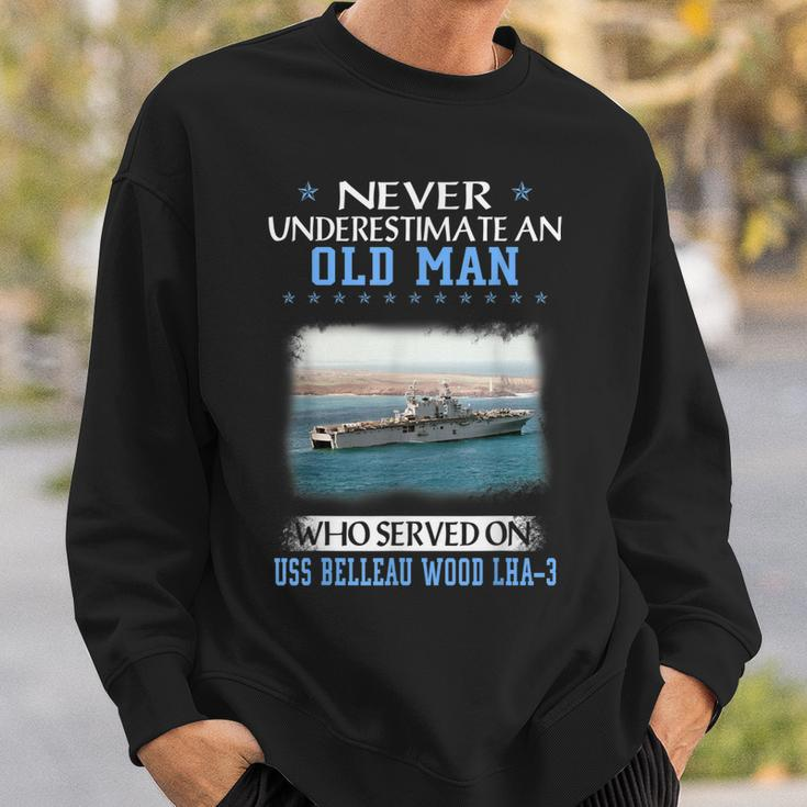 Uss Belleau Wood Lha-3 Veterans Day Father Day Sweatshirt Gifts for Him