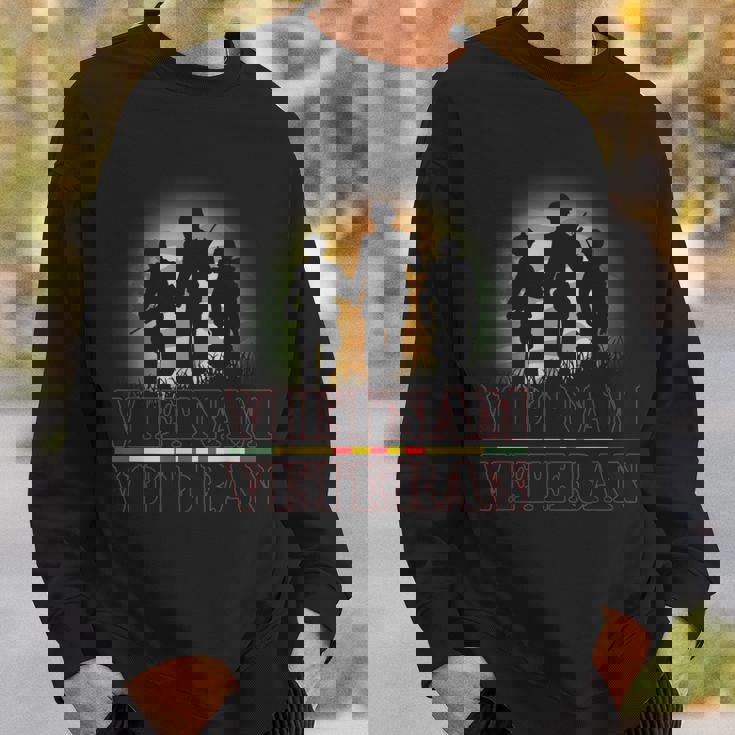 Vietnam Veteran Us FlagGift | Vietnam War Vet Sweatshirt Gifts for Him