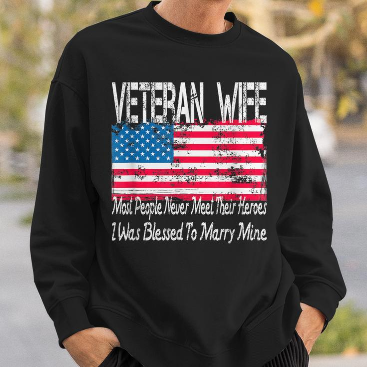 Vintage American Flag Us Military Family Veteran Wife Men Women Sweatshirt Graphic Print Unisex Gifts for Him