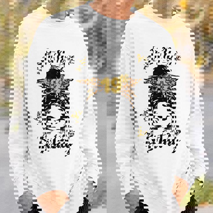 19Th Birthday Decorations Girl Messy Bun 19 Years Old Bday Sweatshirt Gifts for Him