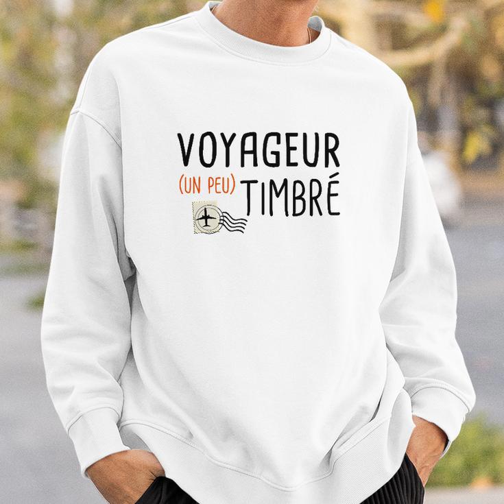 Französisches Reise-Sweatshirt Voyageur (Un Peu) Timbré mit Briefmarke und Flugzeug Geschenke für Ihn