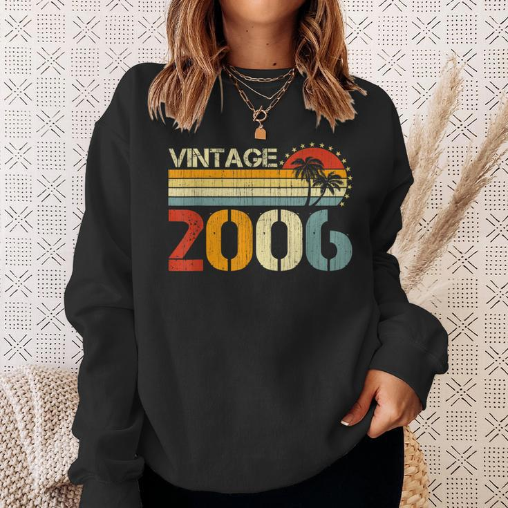 17Th Birthday Gifts Vintage 2006 Limited Edition 17 Year Old Sweatshirt Gifts for Her