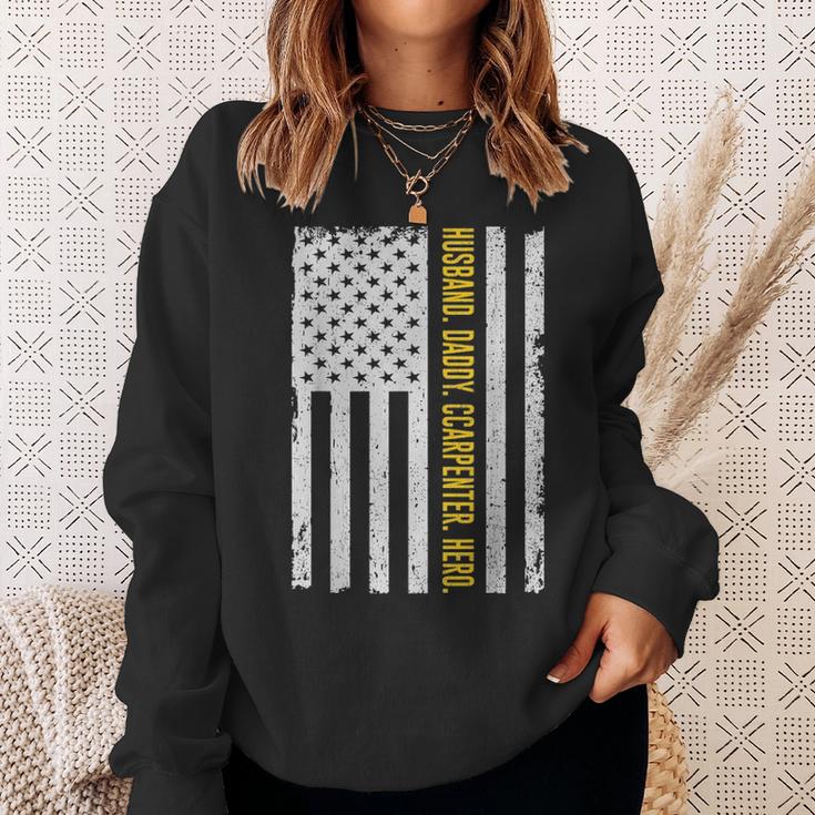 Mens Husband Daddy Carpenter Hero Usa Flag Fathers Day Gifts Sweatshirt