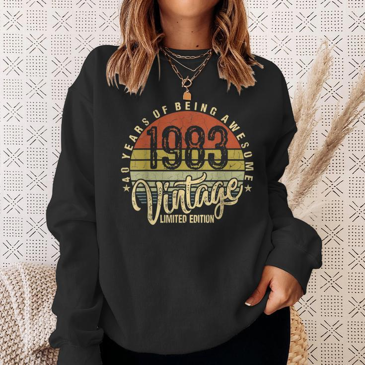 40 Year Of Being Awesome Since 1983 40Th Birthday Vintage Sweatshirt Gifts for Her