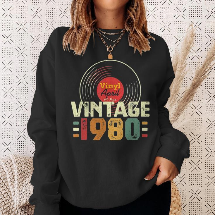 41Th Birthday Gift Vintage 1980 April 41 Years Vinyl Record Sweatshirt Gifts for Her