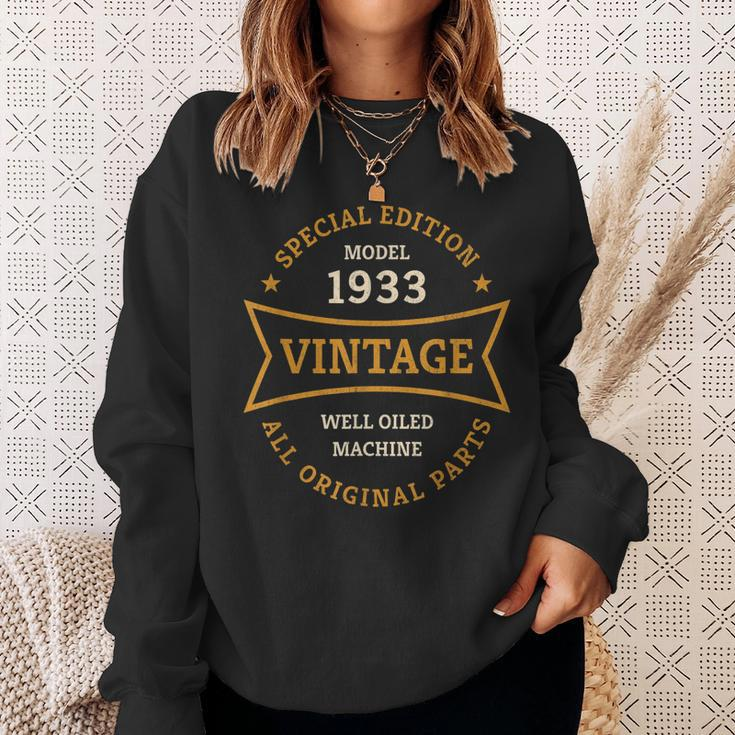 90Th Birthday 90 Years Old Born In 1933 Vintage Ninety Years Sweatshirt Gifts for Her