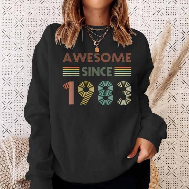Awesome Since 1983 40Th Birthday 40 Years Old Vintage Retro Sweatshirt Gifts for Her