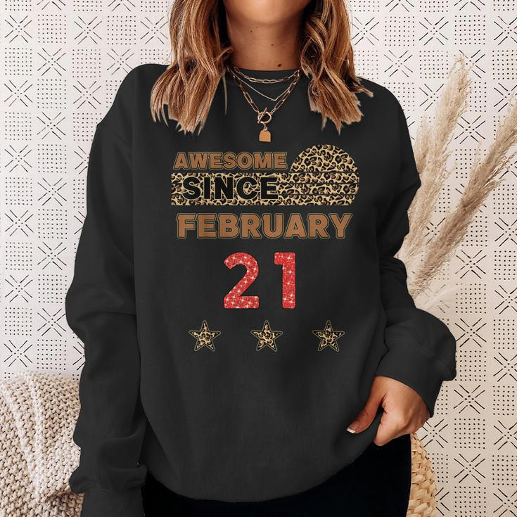 Awesome Since 21. Februar Sweatshirt, Leopardenmuster Vintage Geburtstag Geschenke für Sie