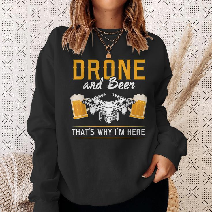 Drone Und Bier Das Ist Warum Ich Hier Bin Drone V2 Sweatshirt Geschenke für Sie