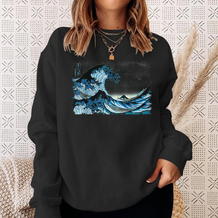 Famous Vintage Japanese Art Great Wave Remix Stylish Design Sweatshirt Gifts for Her