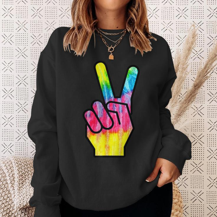 Finger Peace Sign Tie Dye 60S 70S Funny Hippie Costume Sweatshirt Gifts for Her