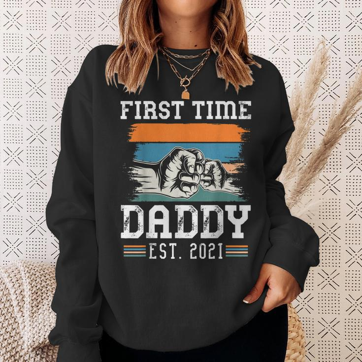 First Time Dad Est 2021 Gift New Dad Retro Vintage Colors Sweatshirt Gifts for Her