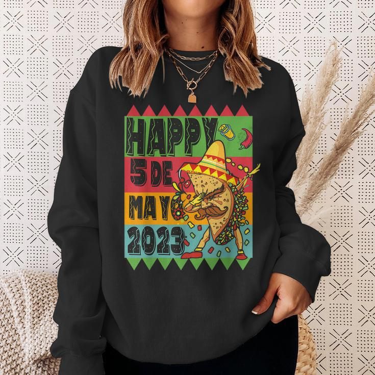 Funny Mexican Fiesta Cinco De Mayo Taco Sombrero Sweatshirt Gifts for Her