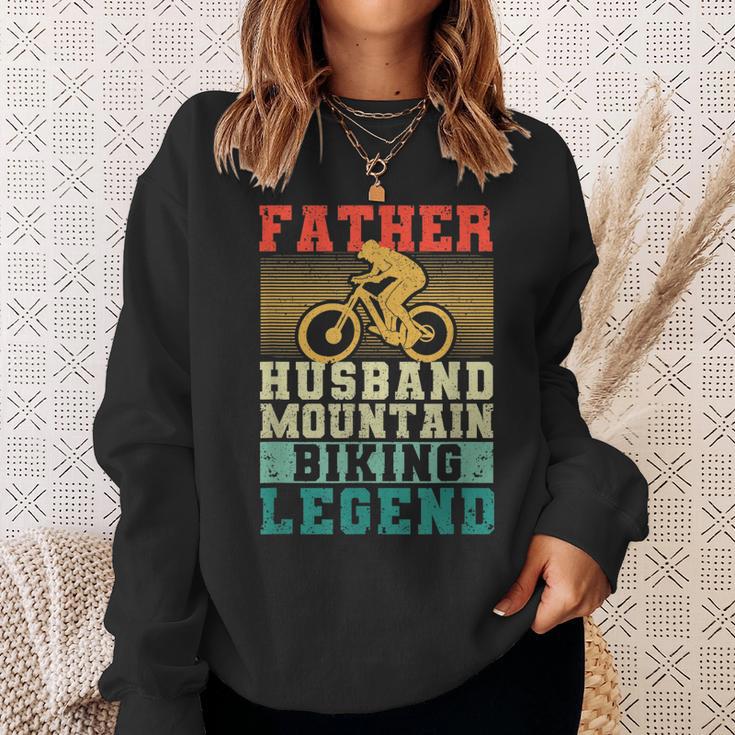 Herren Vatertag Biker Vater Ehemann Mountainbike Legende Sweatshirt Geschenke für Sie