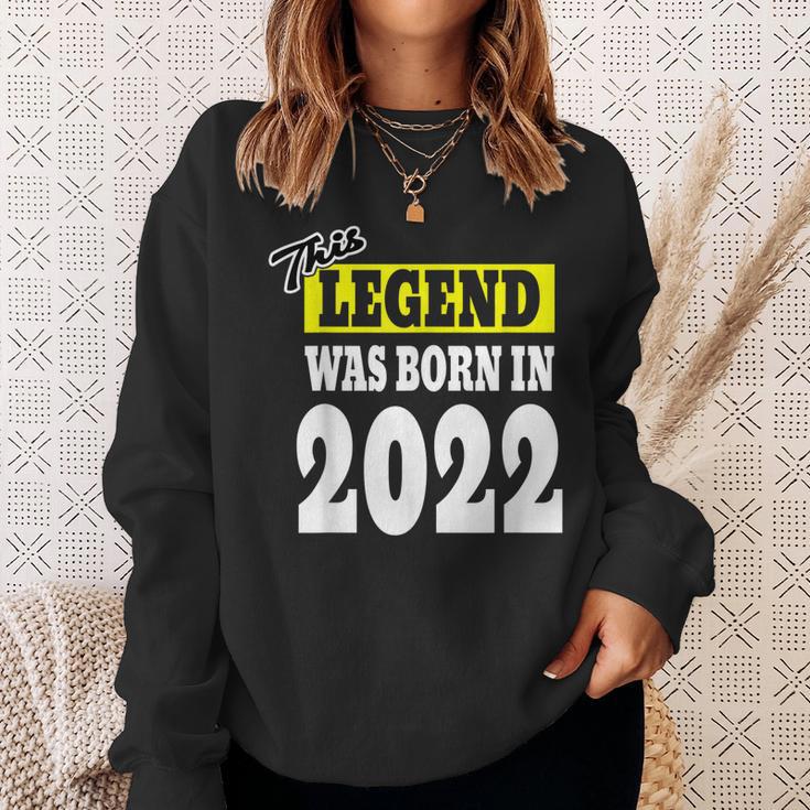 Legendärer Vater und Mutter, Dieses Kind 2022 Geboren Sweatshirt Geschenke für Sie