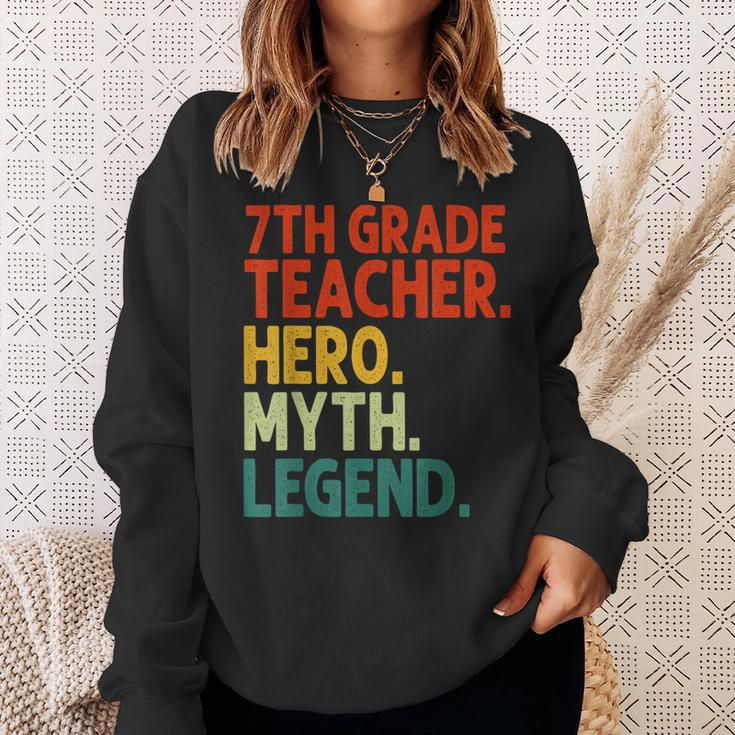 Lehrer Der 7 Klasse Held Mythos Legende Vintage-Lehrertag Sweatshirt Geschenke für Sie