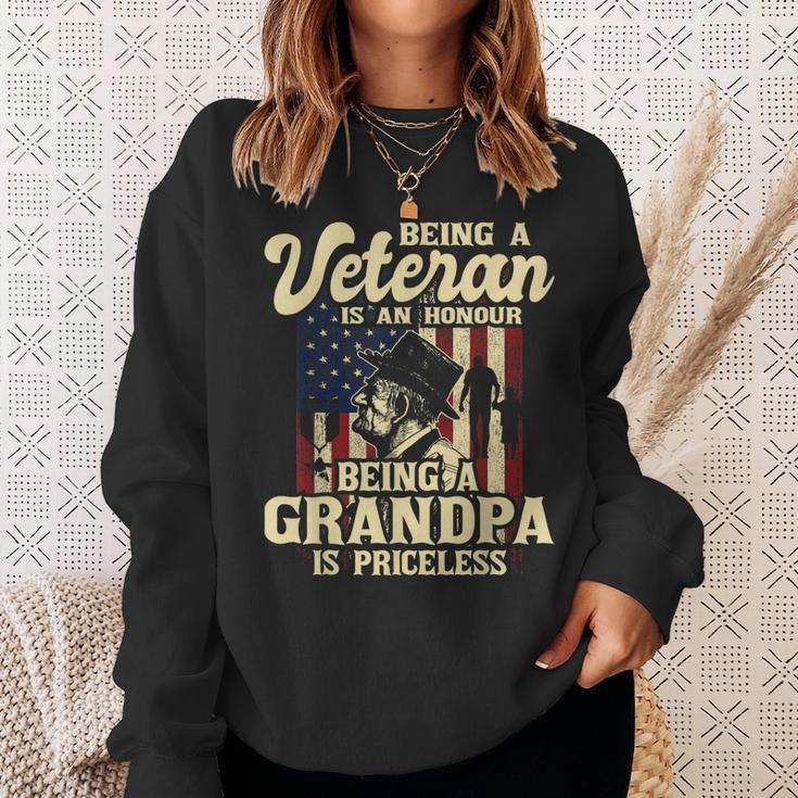 Mens Being A Veteran Is An Honour - Patriotic Us Veteran Grandpa Sweatshirt Gifts for Her