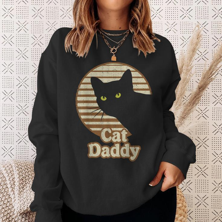 Mens Cat Daddy Vintage Eighties 80S Style Funny Cat Dad Retro Sweatshirt Gifts for Her