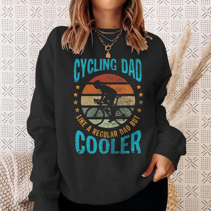 Mens Cycling Dad - Bike Rider Cyclist Fathers Day Vintage Gift Sweatshirt Gifts for Her
