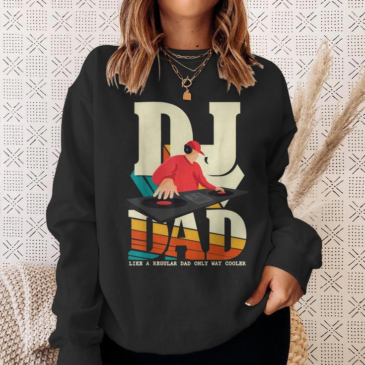 Mens Dj Dad Vintage Funny Beat Disc Jockey Fathers Day Mens Sweatshirt Gifts for Her