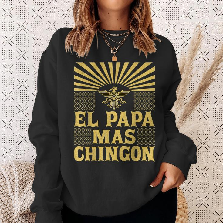 Mens El Papa Mas Chingon Mexican Dad Cinco De Mayo Aztec Eagle Sweatshirt Gifts for Her
