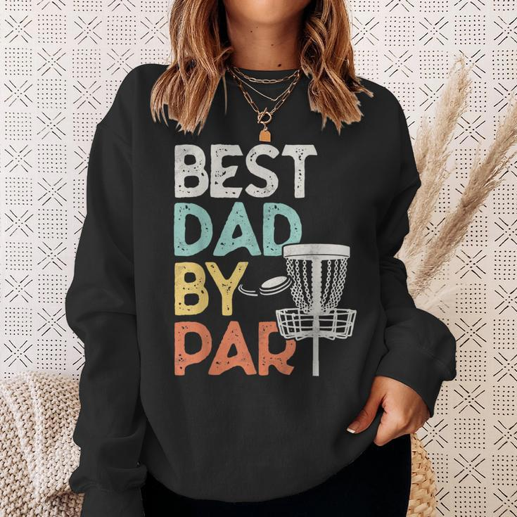 Mens Vintage Funny Best Dad By Par - Disk Golf Dad Sweatshirt Gifts for Her
