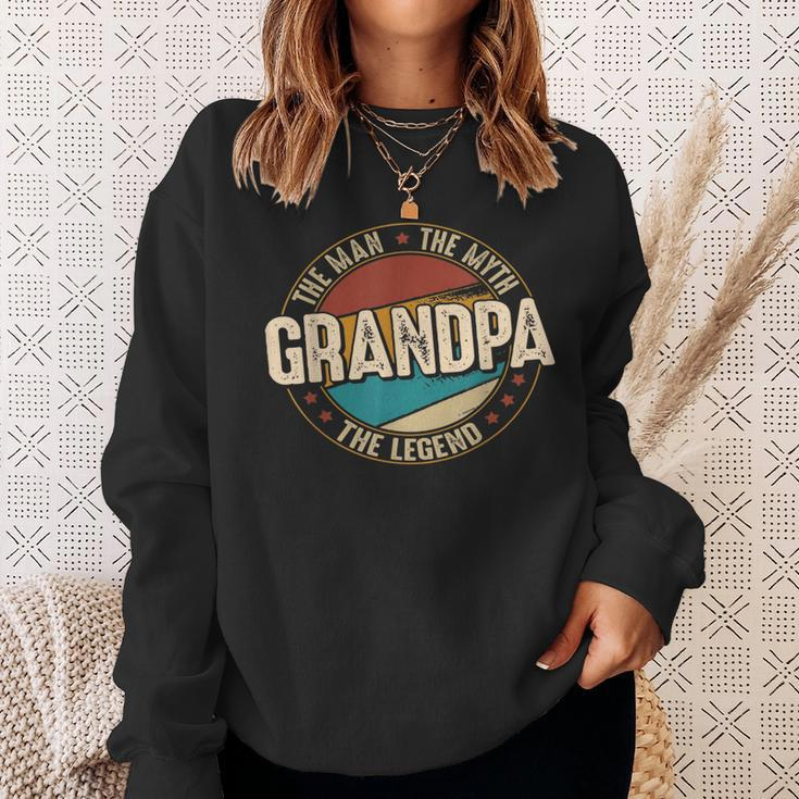 Opa Man Myth Legend Lustiger Vatertag Opa V3 Sweatshirt Geschenke für Sie